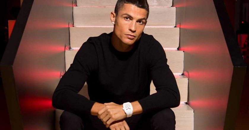 Cristiano Ronaldo vai ganhar 650 mil euros semanais no Manchester United