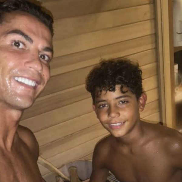 Filho mais velho de Ronaldo já tem namorada aos 11 anos