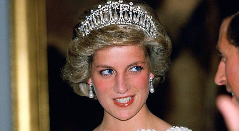 Fotógrafo faz revelação sobre cabelo de princesa Diana: “Terrível”